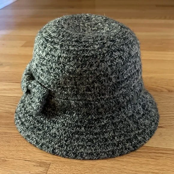 San Diego Hat Co Four Buttons Women\'s Cloche Bucket Hat Marled Black Pink O/S 1920s off-white cloche hat with pink and black ribbon  main image 2